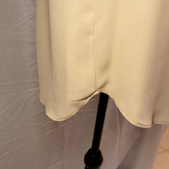 Max Studio Cream Blouse with Black Accents - Picture 6 of 12